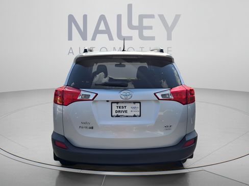 Used 2013 Toyota RAV4 XLE AWD/4WD image 4