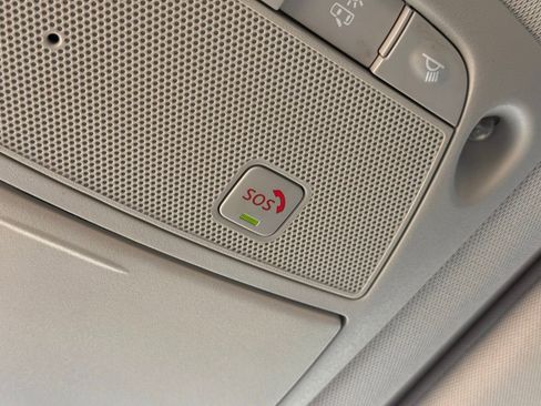 Used 2019 Nissan Pathfinder SL image 51