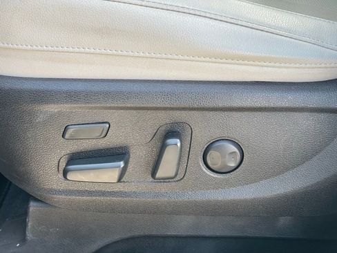 Used 2022 Kia Telluride SX w/ Towing Package image 14