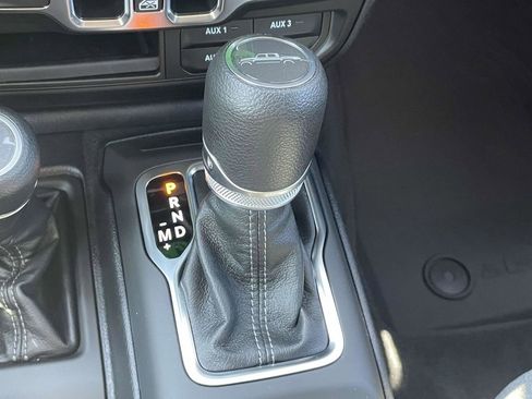 New 2025 Jeep Gladiator Sport image 23