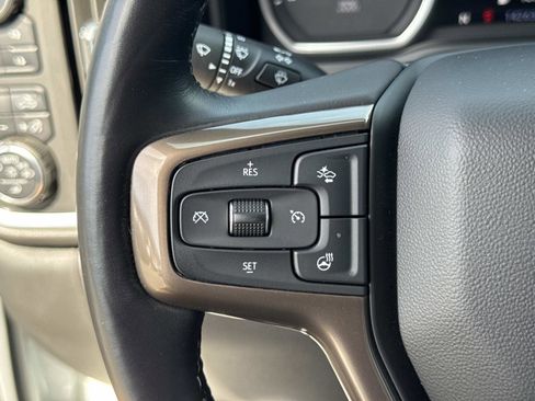 Used 2022 Chevrolet Silverado 2500 High Country w/ Technology Package image 11