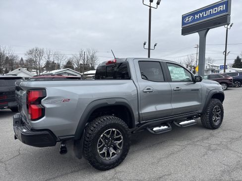 New 2026 Chevrolet Colorado ZR2 w/ Off-Road Front Bumper Package image 3