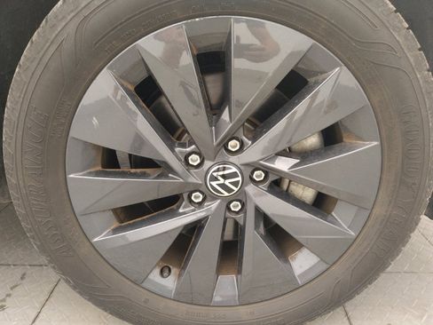 Used 2024 Volkswagen Taos S FWD image 29