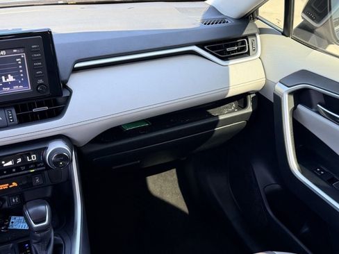 Used 2019 Toyota RAV4 XLE Premium w/ Cold Weather Package image 17