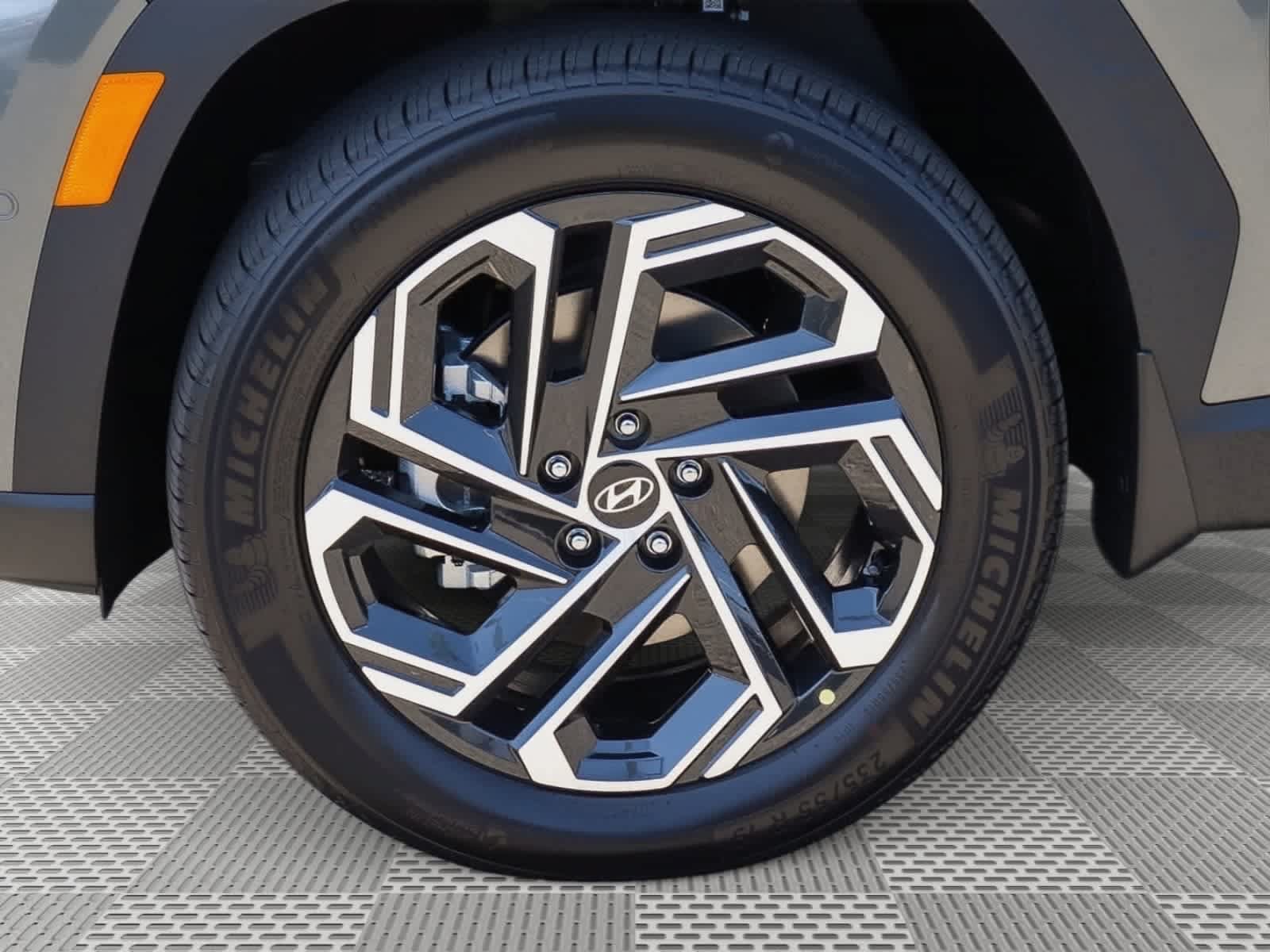 New 2026 Hyundai Tucson Limited AWD/4WD image 12