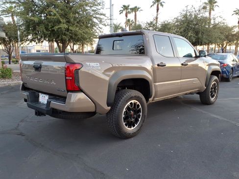 Certified 2026 Toyota Tacoma TRD Off-Road w/ TRD Off Road Premium Package AWD/4WD image 4