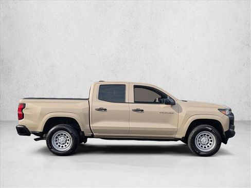 Used 2024 Chevrolet Colorado W/T w/ WT Convenience Package II RWD image 4