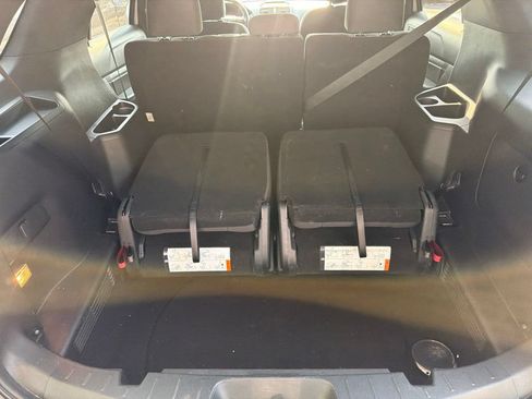 Used 2019 Ford Explorer XLT FWD image 8
