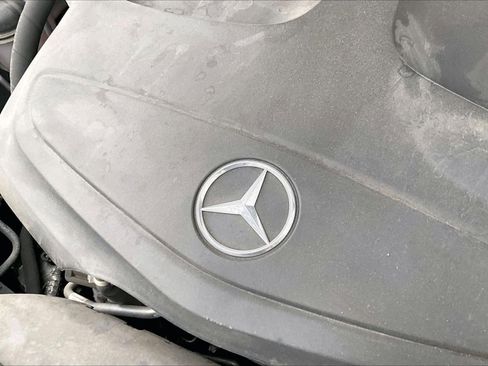 Used 2018 Mercedes-Benz GLA 250 image 32