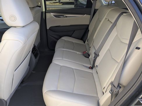 Used 2021 Cadillac XT5 Premium Luxury w/ LPO, Floor Liner Package image 17