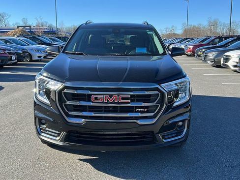 Used 2022 GMC Terrain AT4 w/ Infotainment Package II image 2