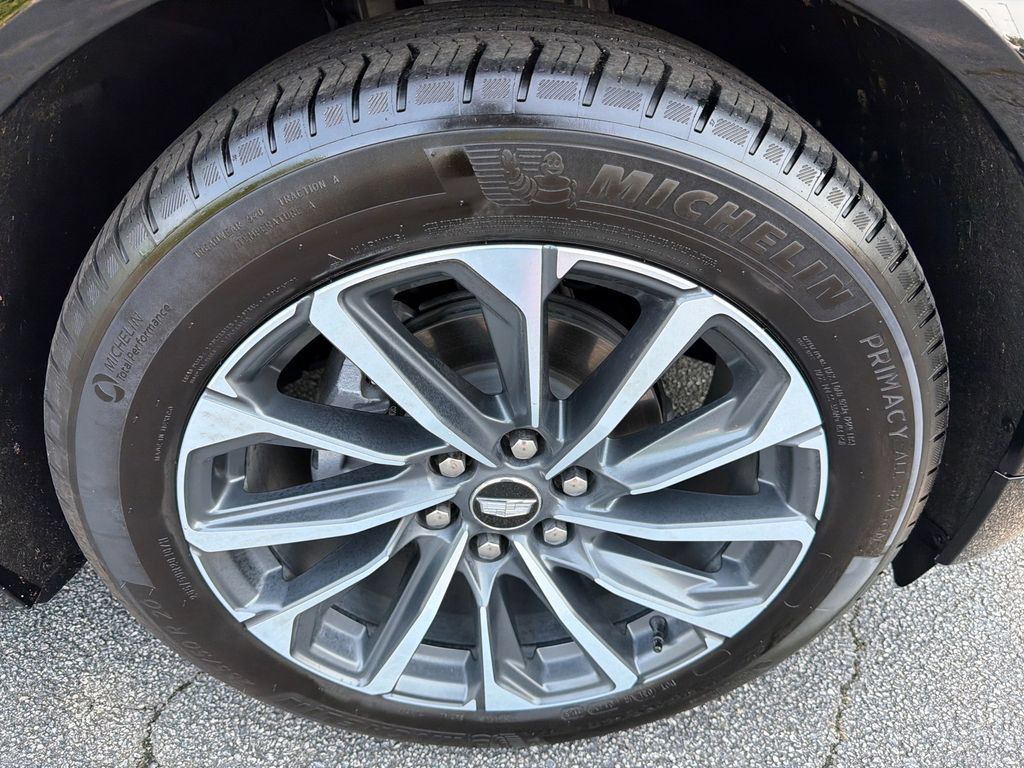 Used 2024 Cadillac Lyriq Sport AWD/4WD image 12
