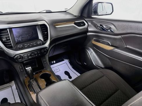 Used 2019 GMC Acadia SLE FWD image 23