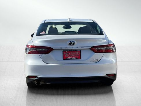 Used 2022 Toyota Camry XLE w/ Cold Weather Package FWD image 4