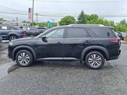 Used 2025 Nissan Pathfinder SL AWD/4WD image 7