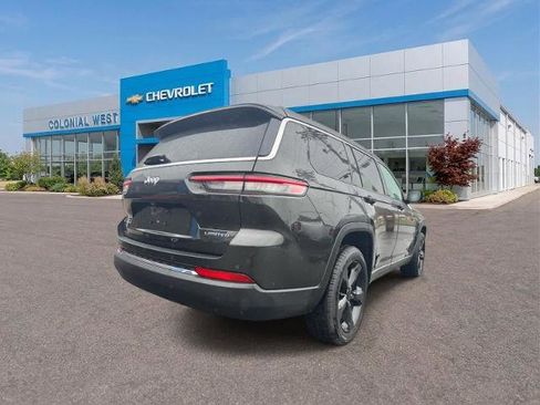 Used 2023 Jeep Grand Cherokee L Limited w/ Trailer Tow Group (B) AWD/4WD image 11