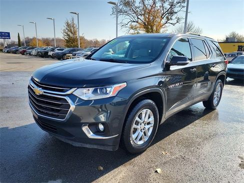 Used 2020 Chevrolet Traverse LT image 9