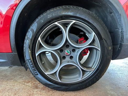 Used 2018 Alfa Romeo Stelvio Ti image 27