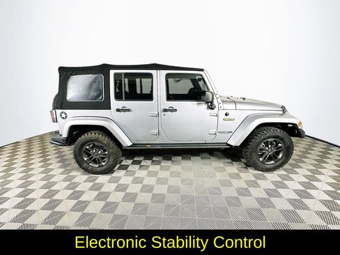 Used 2018 Jeep Wrangler Unlimited Sport AWD/4WD image 11