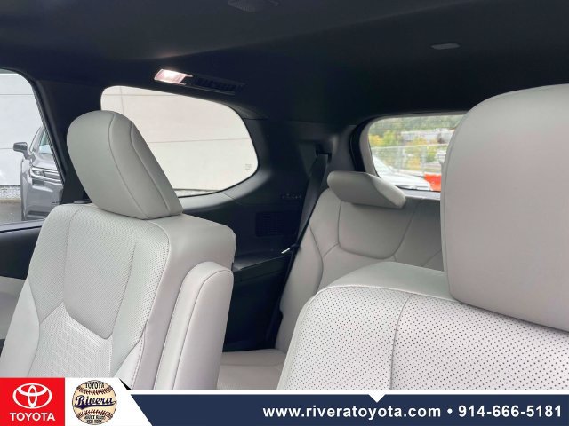 Used 2024 Lexus TX 350 AWD w/ Captains Chair Package image 13