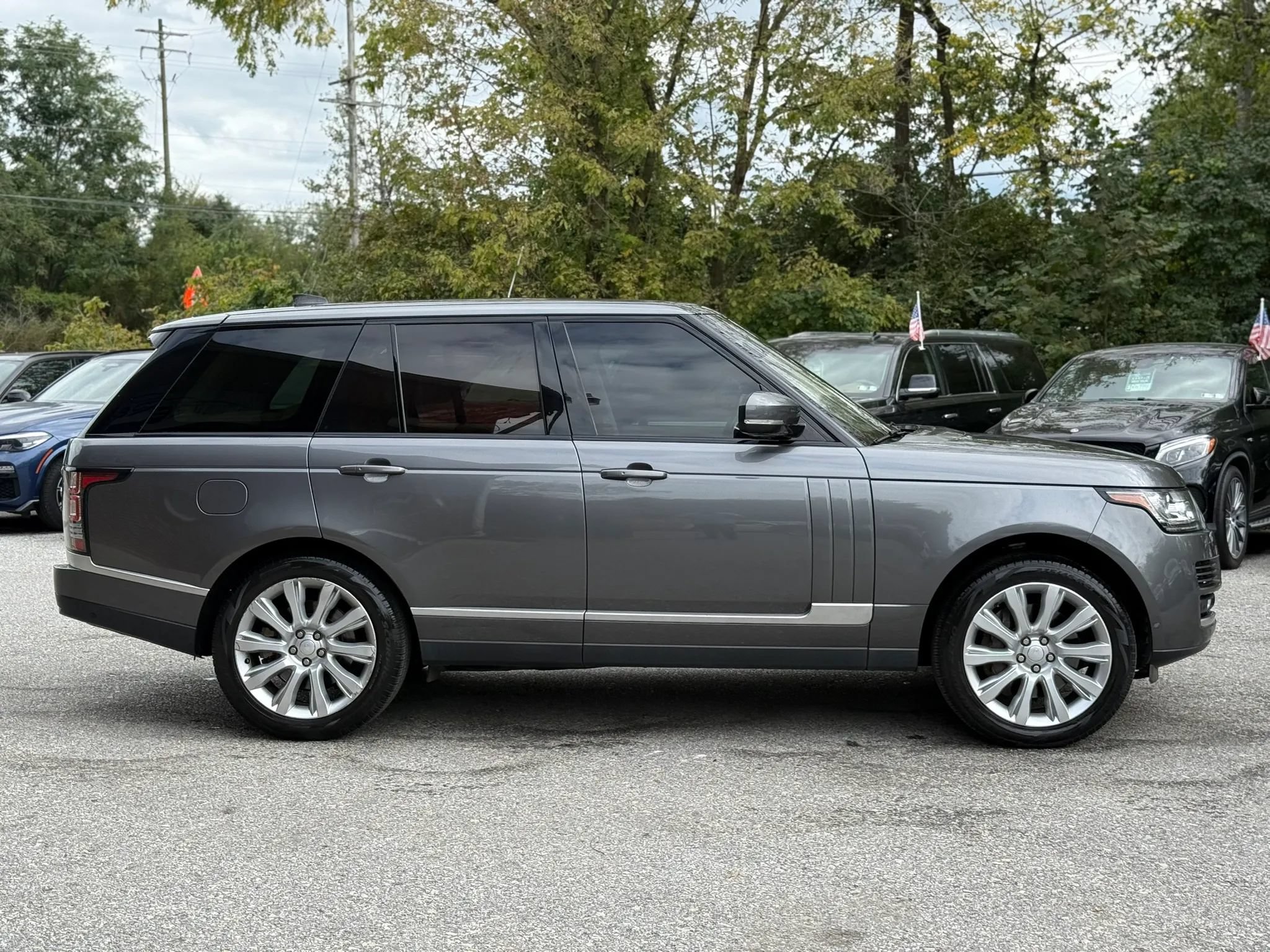 Used 2017 Land Rover Range Rover Supercharged AWD/4WD image 7