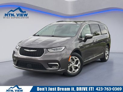 Used 2023 Chrysler Pacifica Limited