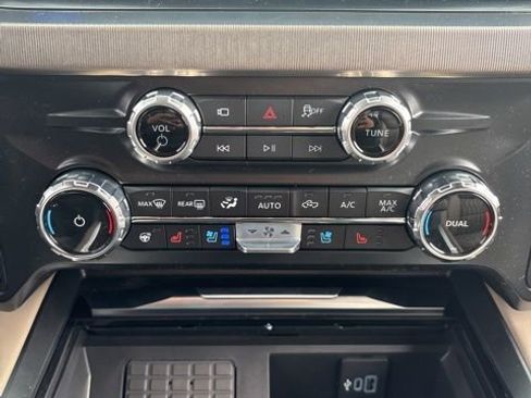 New 2026 Ford F250 Platinum w/ Platinum Plus Package image 39