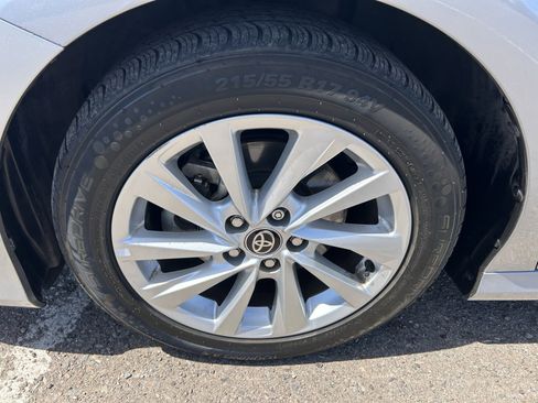 Used 2024 Toyota Camry LE image 8