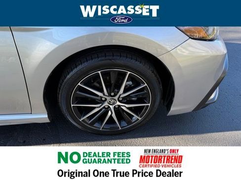 Used 2024 Toyota Camry SE image 26