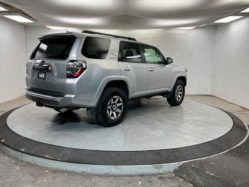 Used 2021 Toyota 4Runner TRD Off-Road Premium image 6