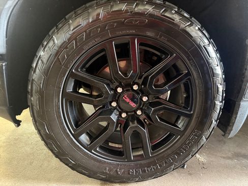 Used 2021 GMC Sierra 1500 Elevation AWD/4WD image 24