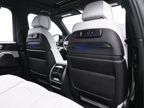 Used 2023 BMW X5 xDrive40i w/ Executive Package AWD/4WD image 19