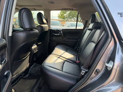 Used 2020 Toyota 4Runner TRD Off-Road Premium w/ Moonroof Package AWD/4WD image 22
