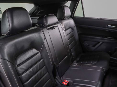 Used 2020 Volkswagen Atlas Cross Sport SEL Premium R-Line image 30