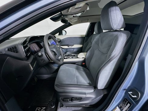 Used 2023 Lexus RZ 450e Premium w/ Accessory Package (2T) image 13