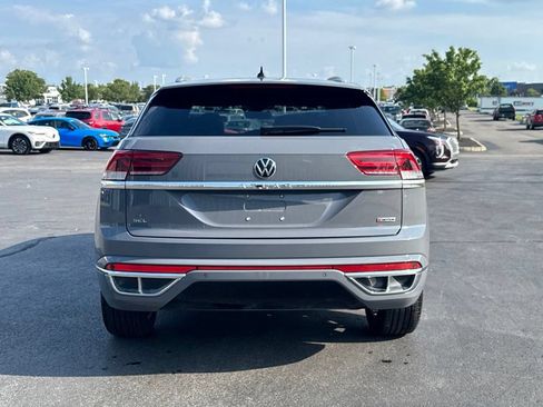 Used 2022 Volkswagen Atlas Cross Sport SEL R-Line AWD/4WD image 6