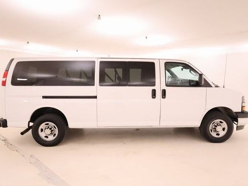 Used 2024 Chevrolet Express 3500 LT w/ LT Preferred Equipment Group image 2