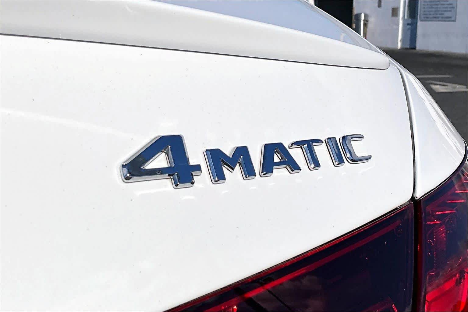 Used 2024 Mercedes-Benz C 300 4MATIC Sedan image 10