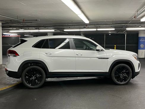 New 2026 Volkswagen Atlas Cross Sport SE image 41