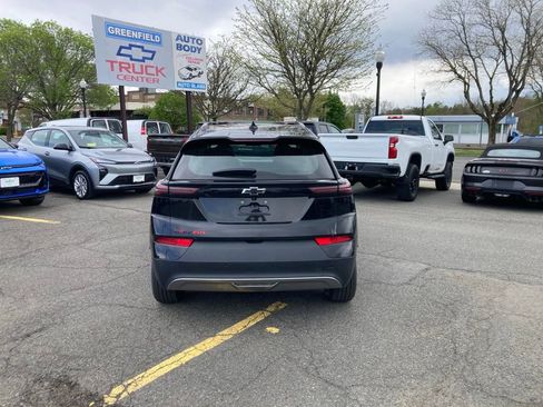 Used 2023 Chevrolet Bolt EUV LT w/ Convenience Package FWD image 20