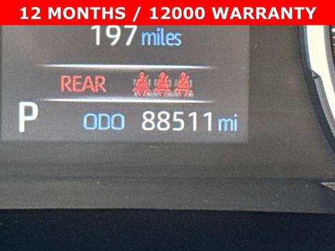 Used 2021 Toyota RAV4 LE AWD/4WD image 27
