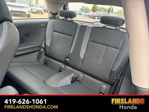Used 2025 MINI Cooper 2-Door Hardtop FWD image 26