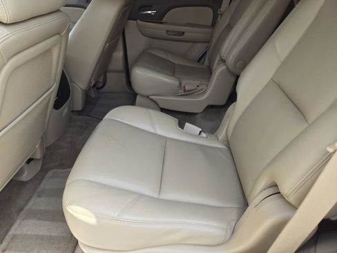 Used 2013 Chevrolet Tahoe LTZ RWD image 30