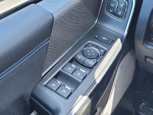 New 2025 Ford F350 Platinum image 38