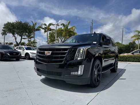 Used 2020 Cadillac Escalade Luxury AWD/4WD image 31