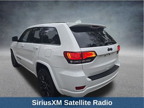 Used 2021 Jeep Grand Cherokee Laredo X image 10