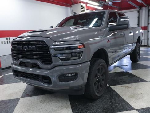 Used 2025 RAM 2500 Laramie w/ Night Edition AWD/4WD image 5