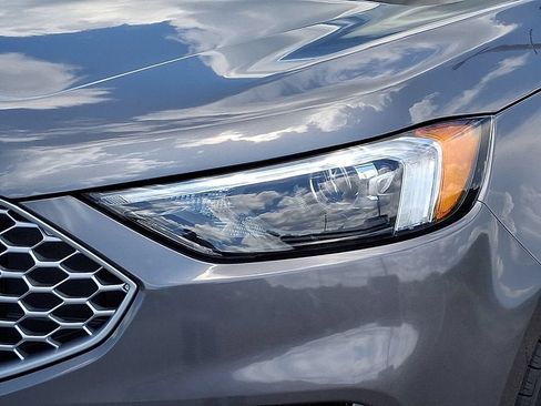 Used 2024 Ford Edge SEL AWD/4WD image 9