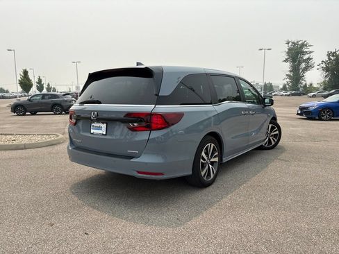 Used 2023 Honda Odyssey Touring image 13