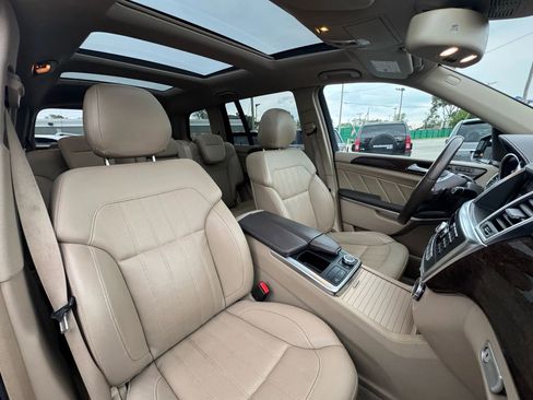 Used 2014 Mercedes-Benz GL 450 4MATIC image 25